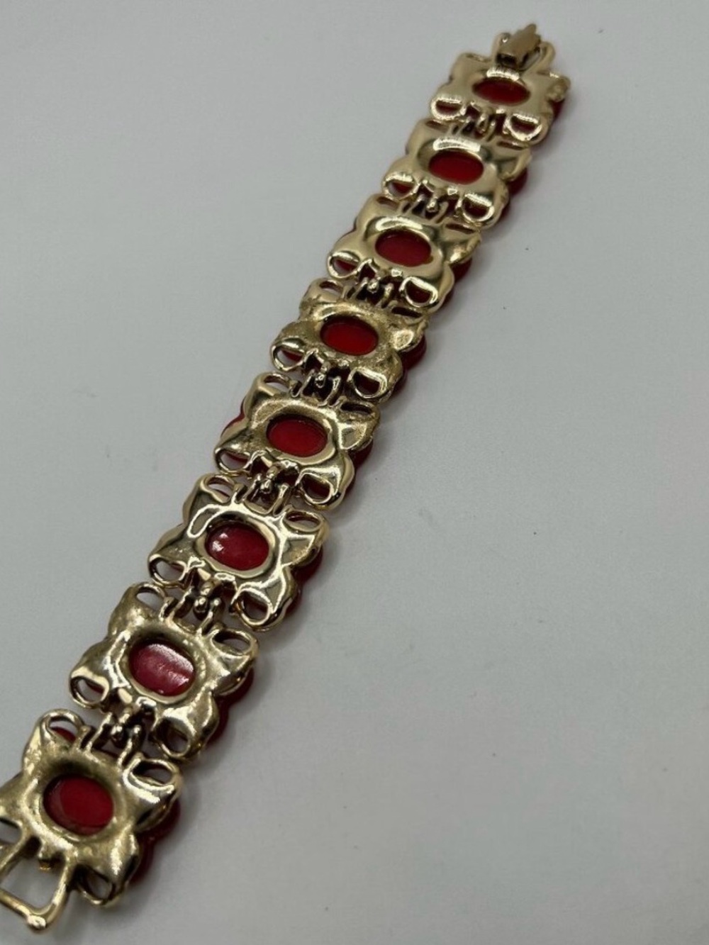 Coro Cherry Red Moonglow Thermoset Link Bracelet - Picture 6 of 7